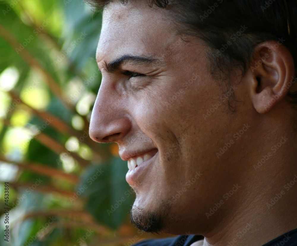 Junger Mann sucht reife bis überreife Frau