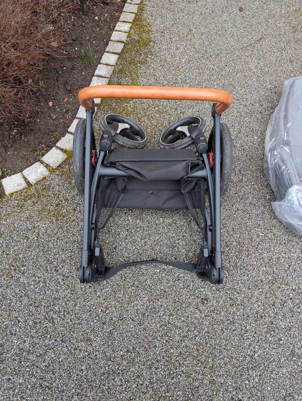 Kinderwagen + Autoschale