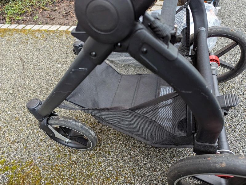 Kinderwagen + Autoschale