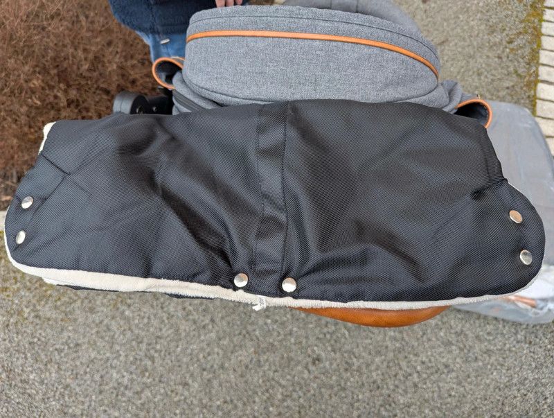 Kinderwagen + Autoschale