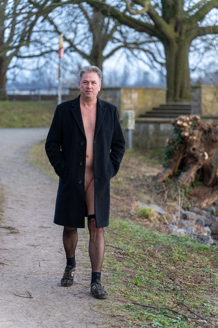 Sexsklave sucht  heute alles gratis  Sexsklave sucht  heute alles gratis