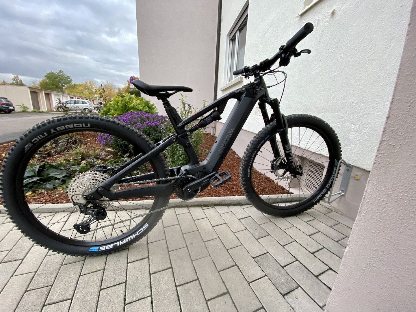 CANYON Neuron:ON 9, 2021 Transistor Black