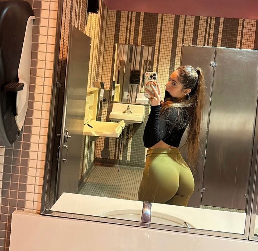 Ich bin für ein sehr nettes Treffen verfügbar