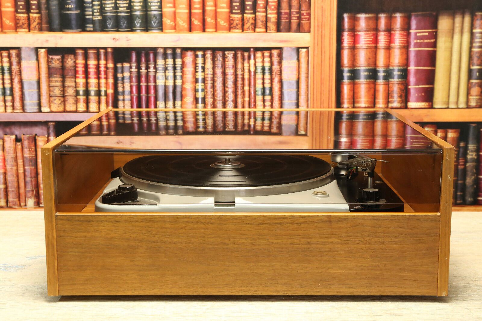 Thorens TD 124 MK II Plattenspieler im Case