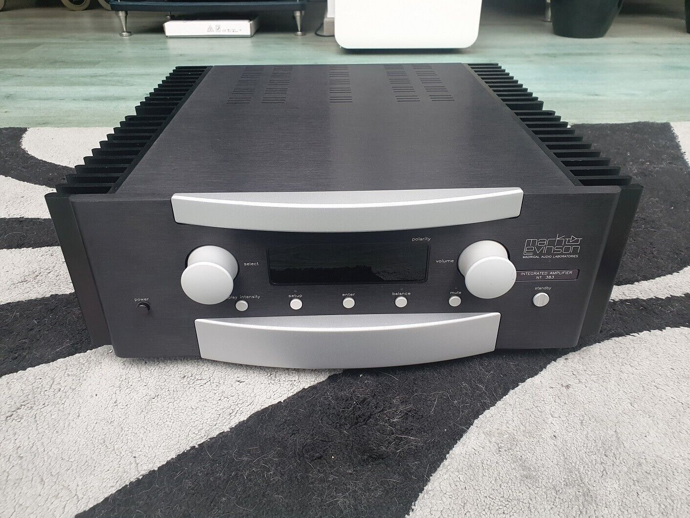 Mark Levinson No. 383