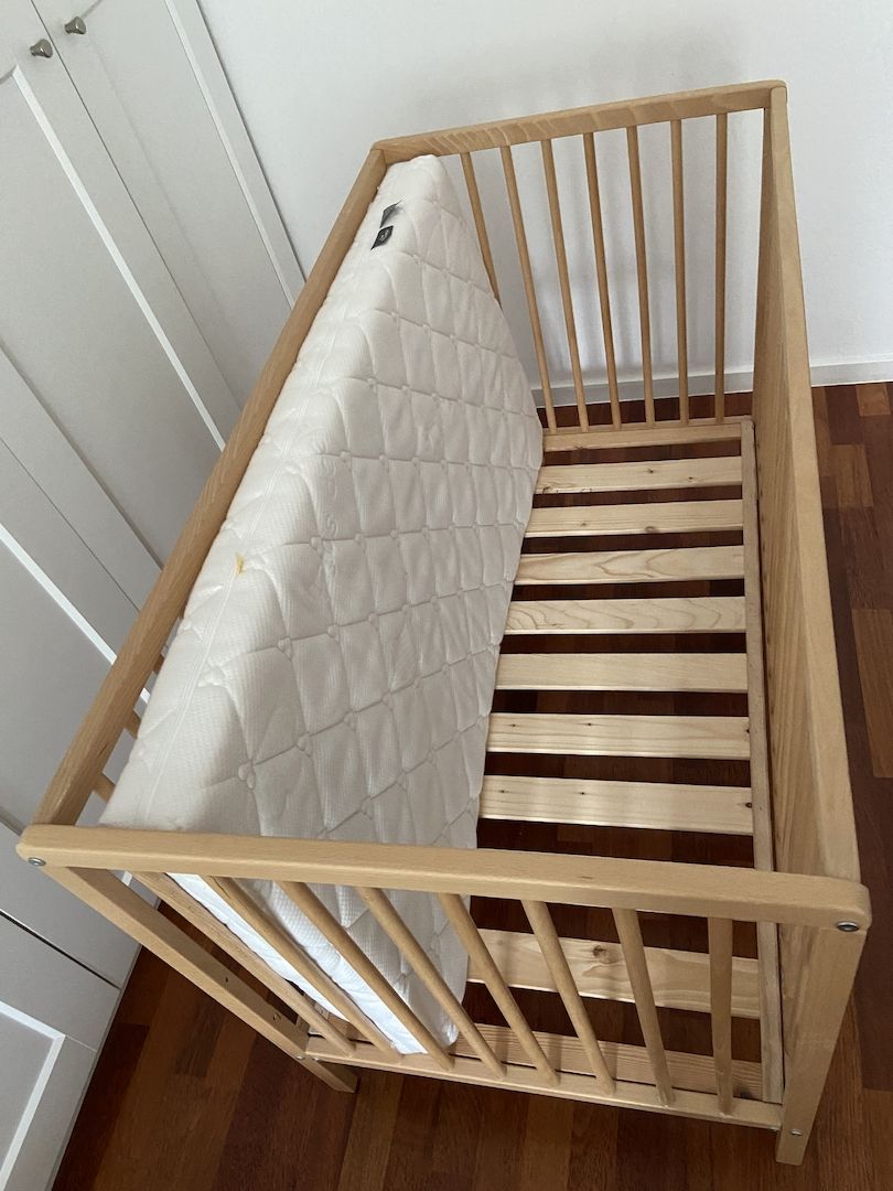 Babybett mit Matratze von BabyOne