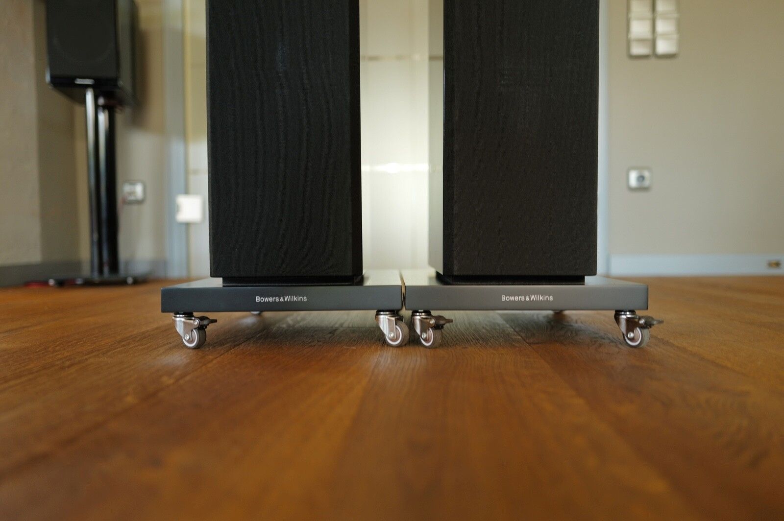 Bowers & Wilkins 703 S3 High End Lautsprecher 1 Paar