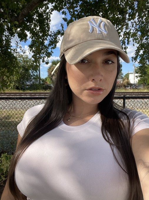 Erreichbar für jedes ernsthafte, bezahlte Treffen