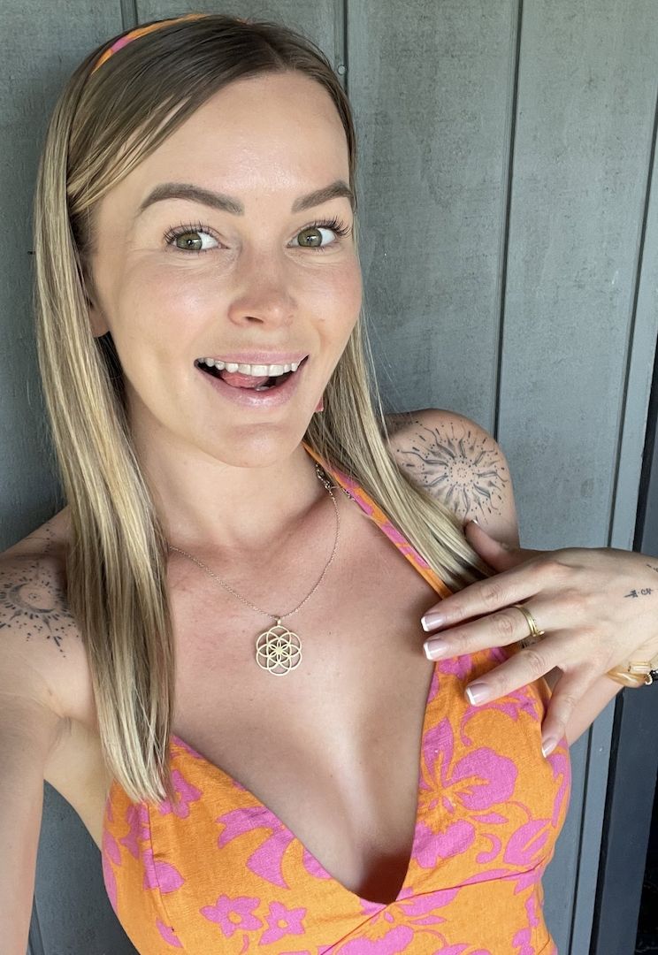 Reife Frau für Sex und Massage verfügbar