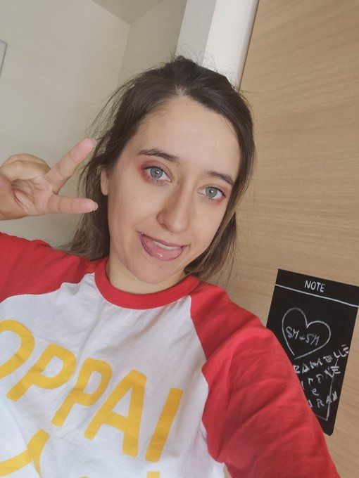 jenyfer ruf mich an jenyfer ich warte auf deine Nachricht meine Lieblinge