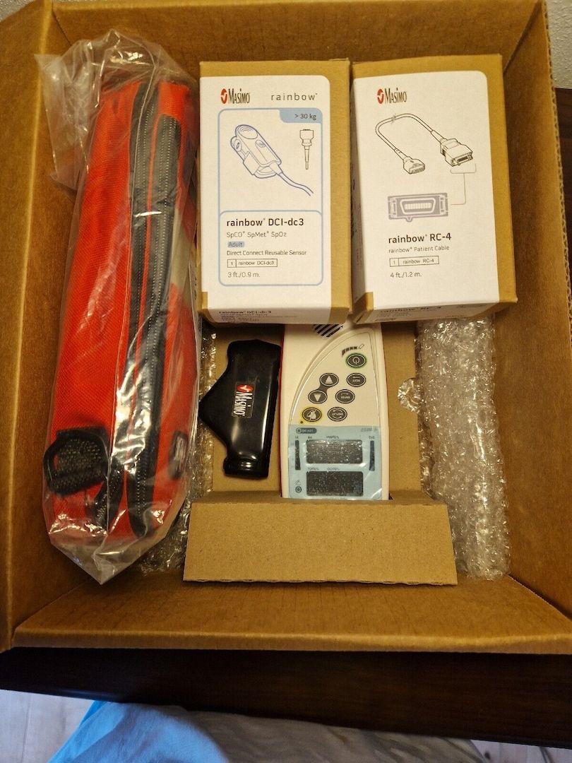 Masimo Rad-57 (SPO2, SPCO und SpMet) + Sensor, Kabeln, Hand-Cove