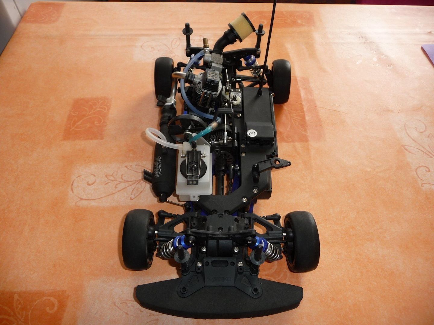 OS Engine FS 26 S-CX mit Kyosho FW05T Fahrzeug