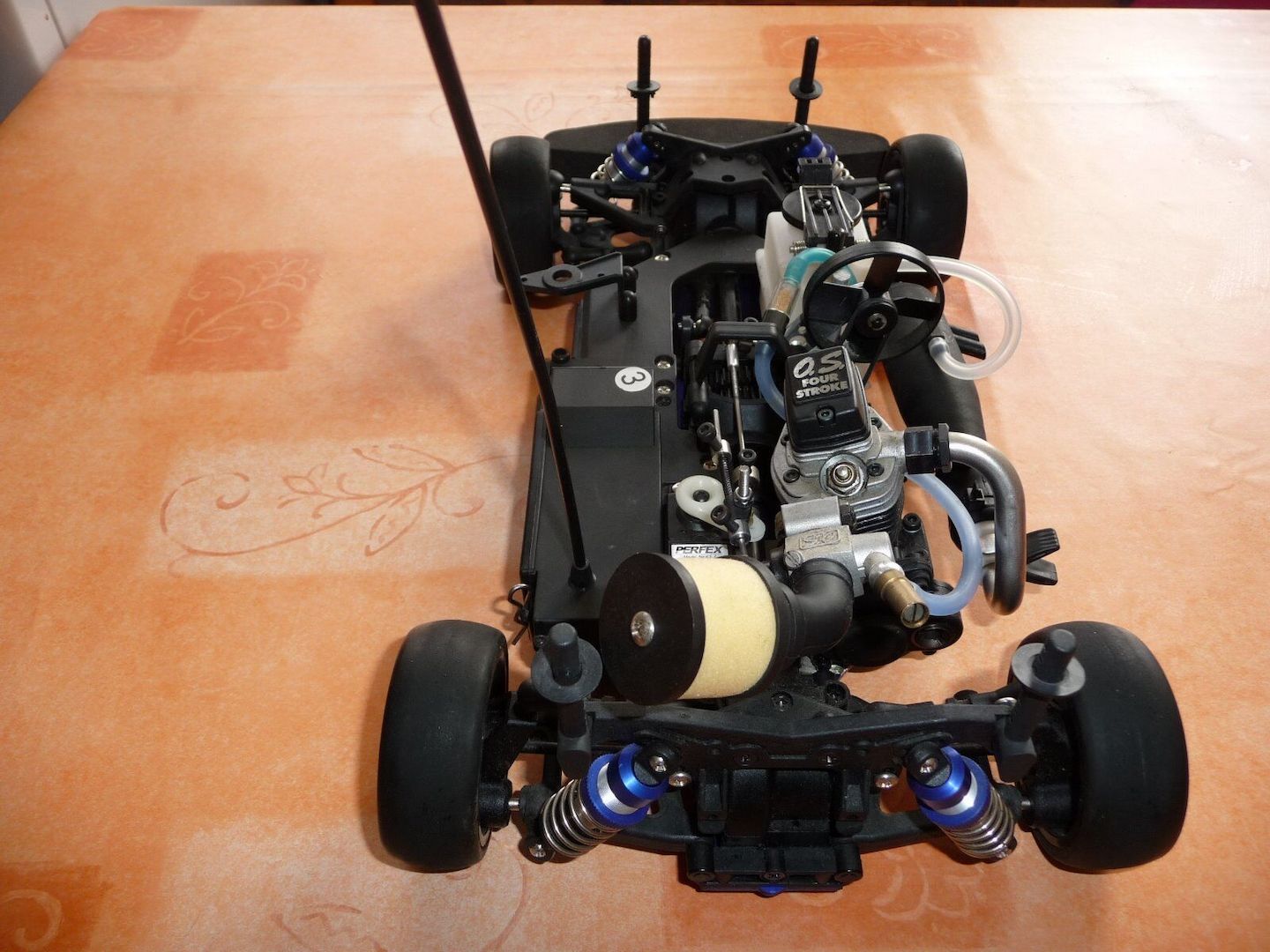 OS Engine FS 26 S-CX mit Kyosho FW05T Fahrzeug