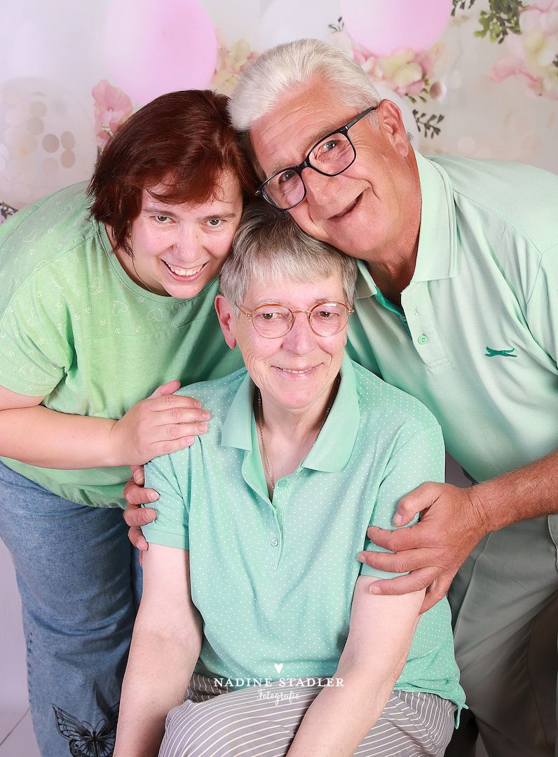 Familienfoto Familienfotografie Portraitfoto Fotostudio Fotoshooting Wuppertal Fotograf Familienfoto Familienfotografie Portraitfoto Fotostudio Fotoshooting Wuppertal Fotograf