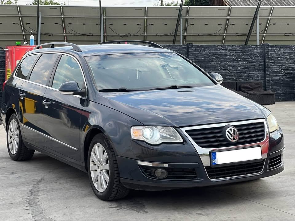 AUDI A4.........2500€