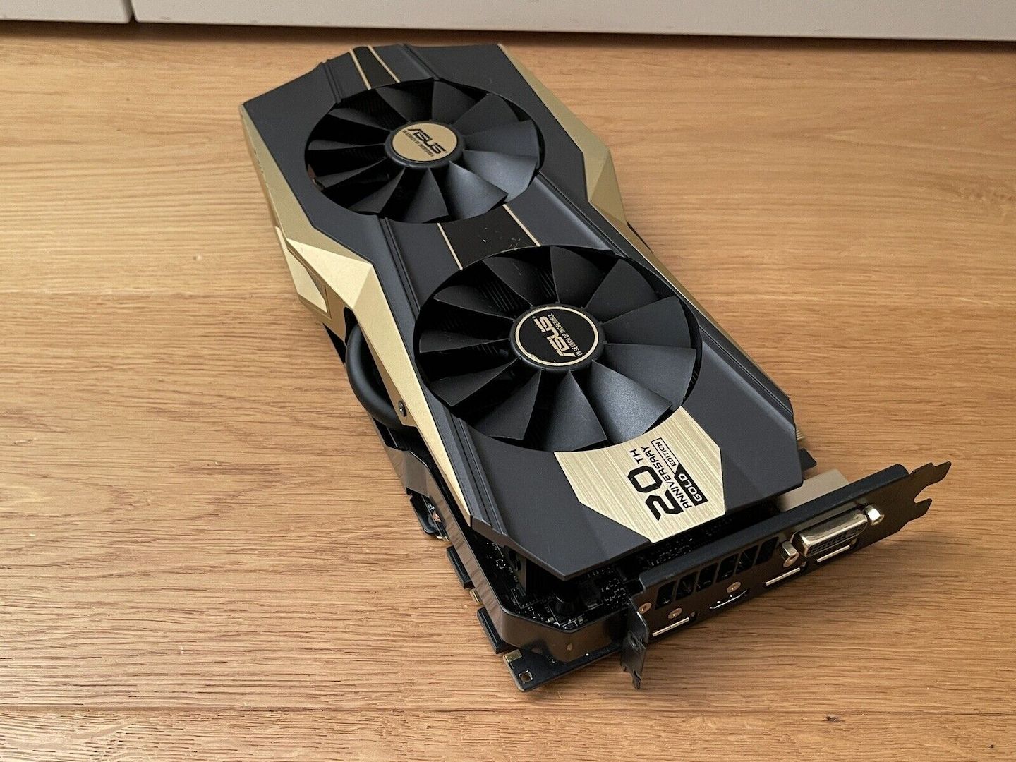 ASUS 980ti 20th Anniversary Edition
