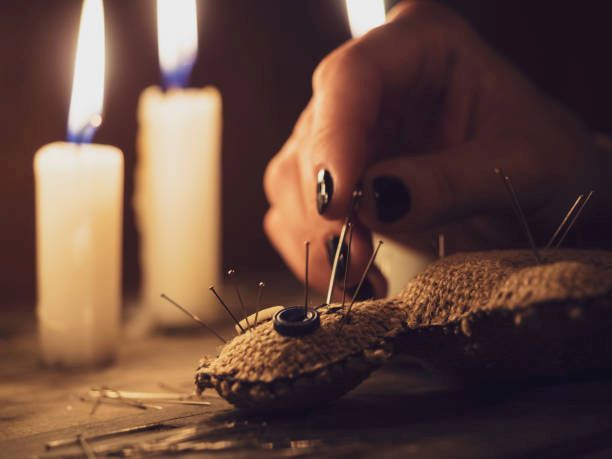 Goldrufer Geld. Macht. Entscheidung