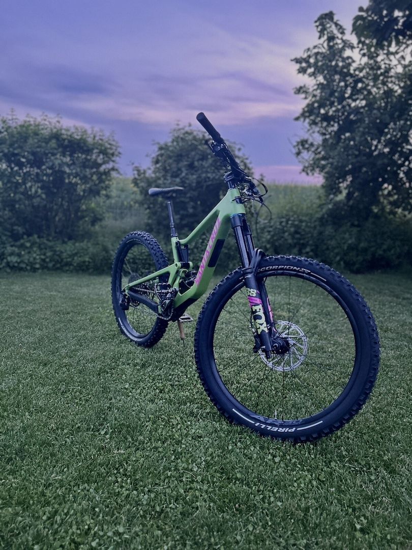 Santa Cruz Nomad 5 c mit S rahmen