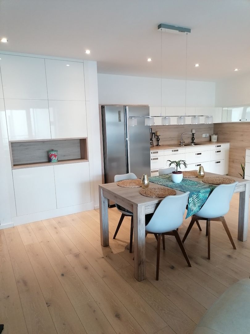 5 Zimmer Wohnung 5 Zimmer Wohnung