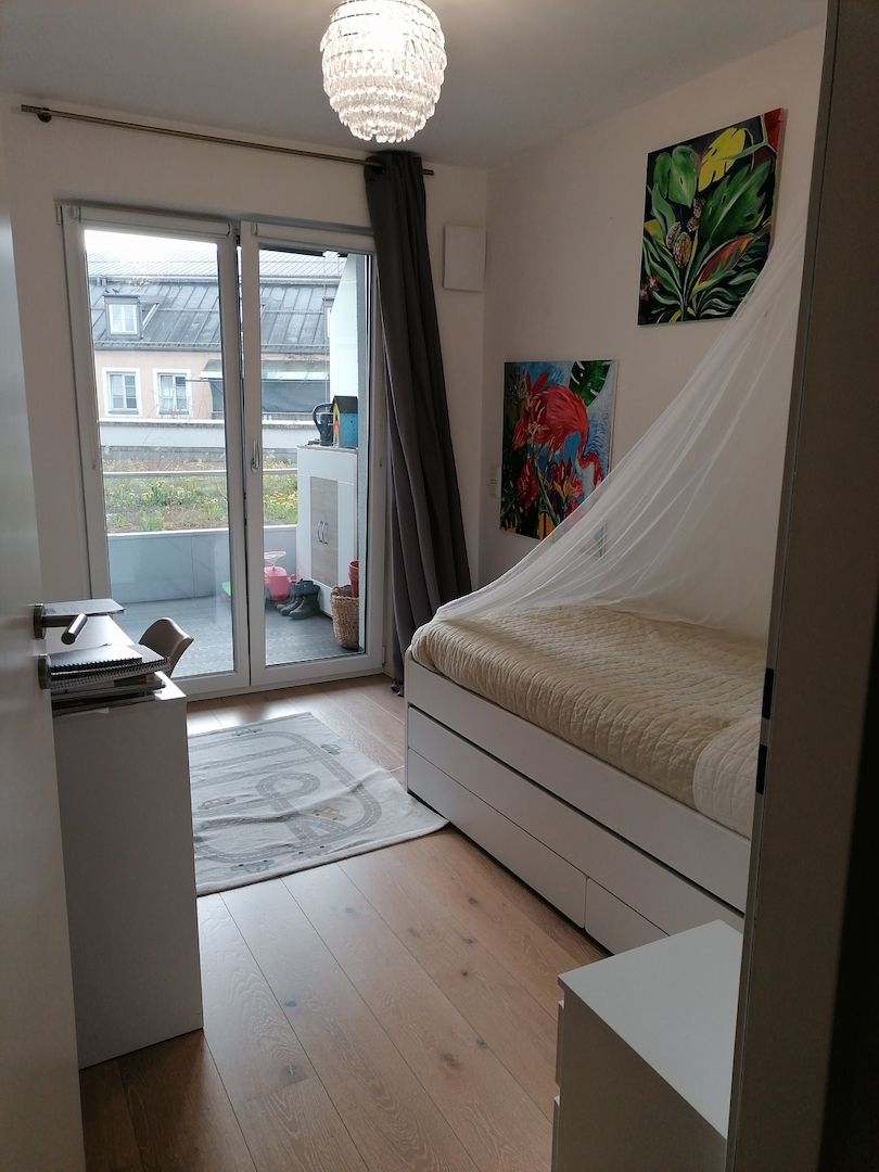 5 Zimmer Wohnung 5 Zimmer Wohnung