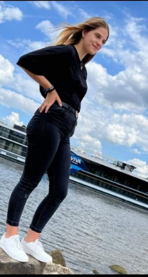 Suche Gangbang oder kleine Gruppe