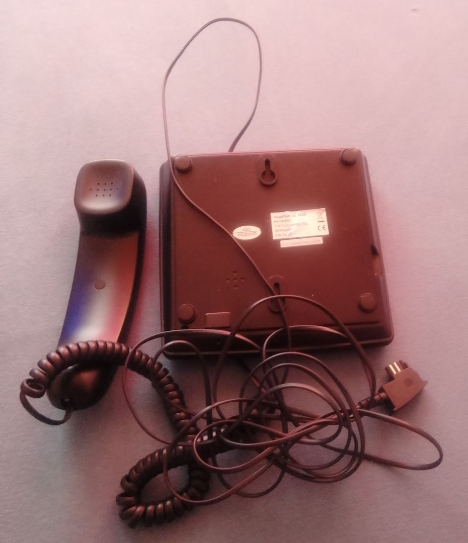 Hagenuk SL 1030 ▪ Großtastentelefon, schwarz Hagenuk SL 1030 ▪ Großtastentelefon, schwarz