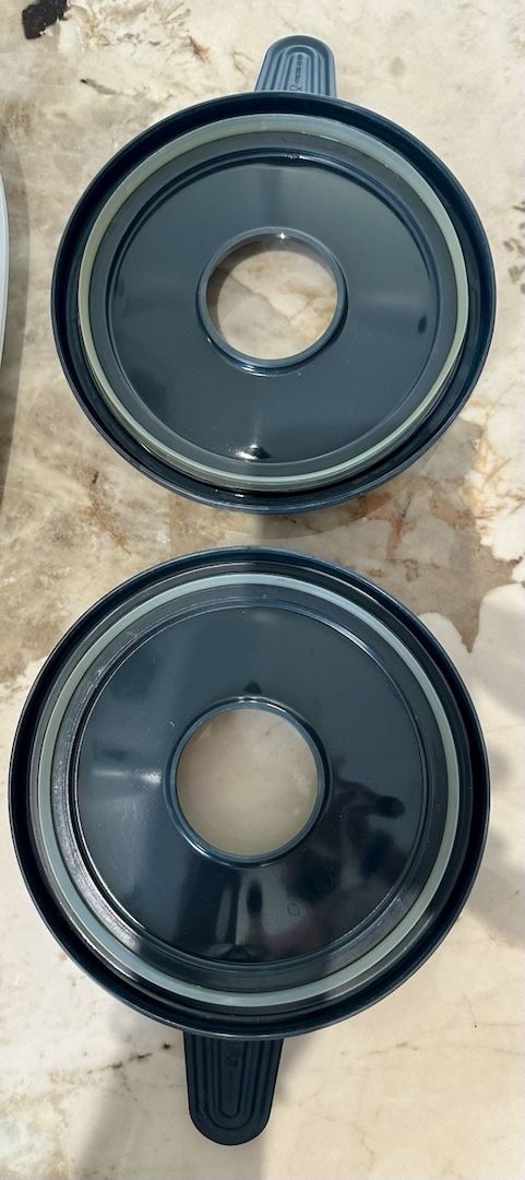Thermomix Tm6 in sehr gutem, funktionsfähigem Zustand. Thermomix Tm6 in sehr gutem, funktionsfähigem Zustand.