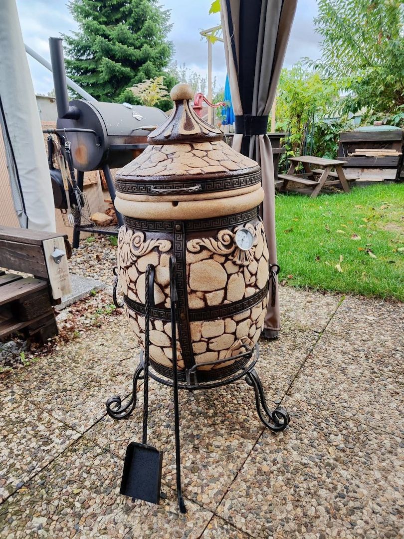 Tandoor 65L Stein | BBQ Ofen aus Schamott-Ton Tandoor 65L Stein | BBQ Ofen aus Schamott-Ton