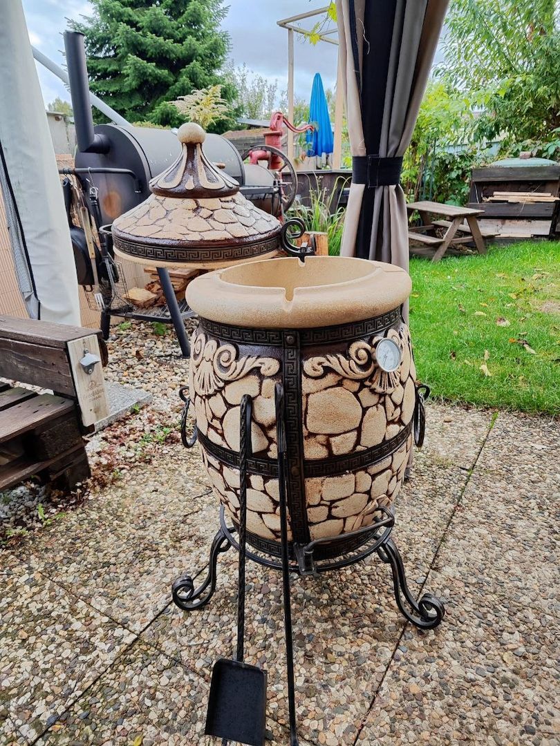 Tandoor 65L Stein | BBQ Ofen aus Schamott-Ton Tandoor 65L Stein | BBQ Ofen aus Schamott-Ton