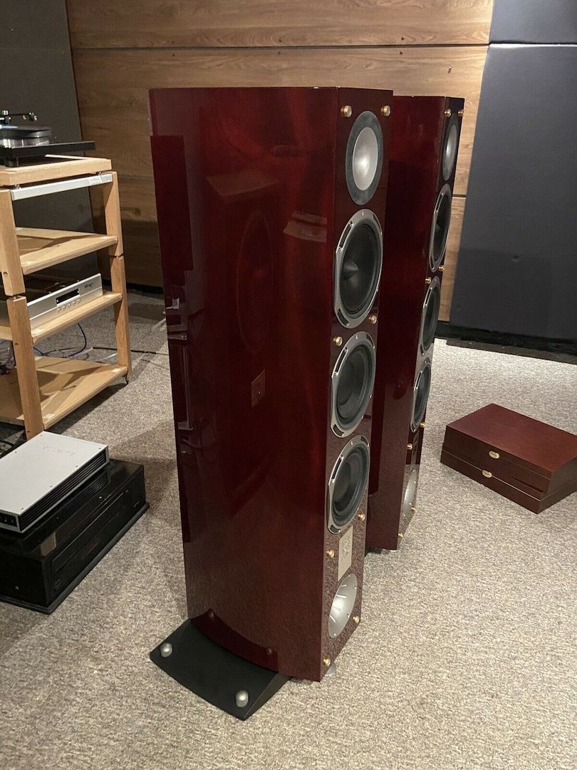 Triangle Magellan Cello Loudspeakers