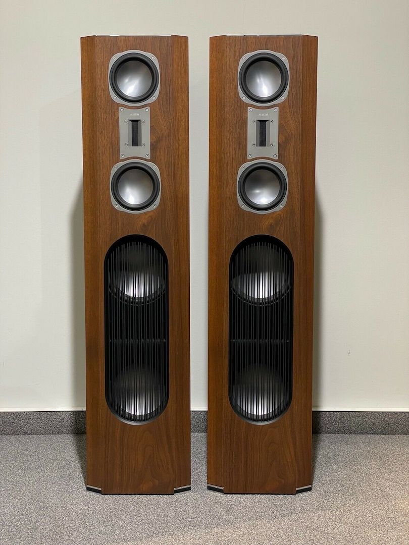 Quadral Aurum Vulkan 9 3-Way Floorstanding Speakers