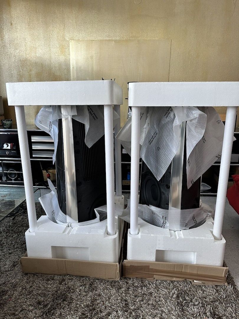 Bang & Olufsen B&O BeoLab 50