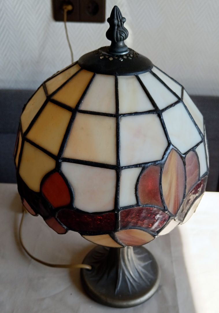 Tischleuchte im Tiffany Stil