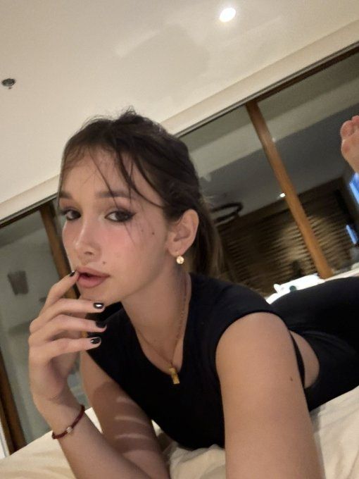 Verfügbar für jedes ernsthafte, bezahlte Treffen