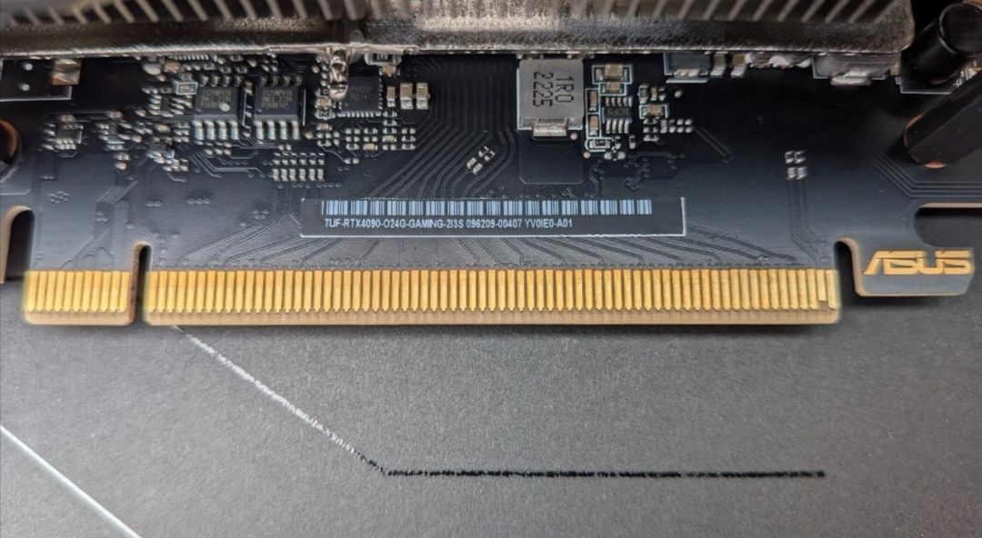 ASUS TUF Gaming GeForce RTX 4090 OC Edition 24GB