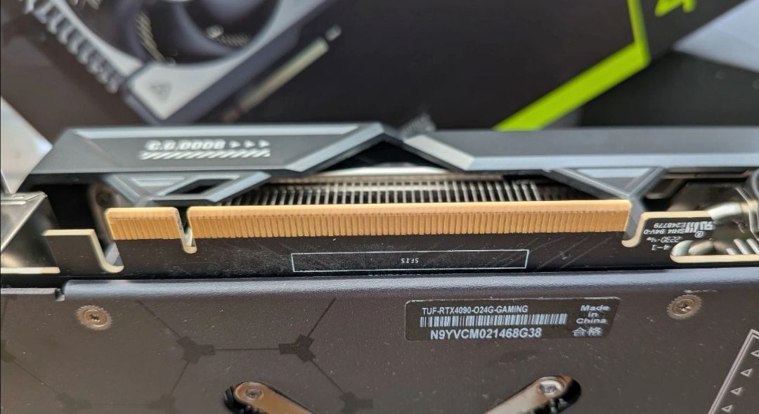 ASUS TUF Gaming GeForce RTX 4090 OC Edition 24GB