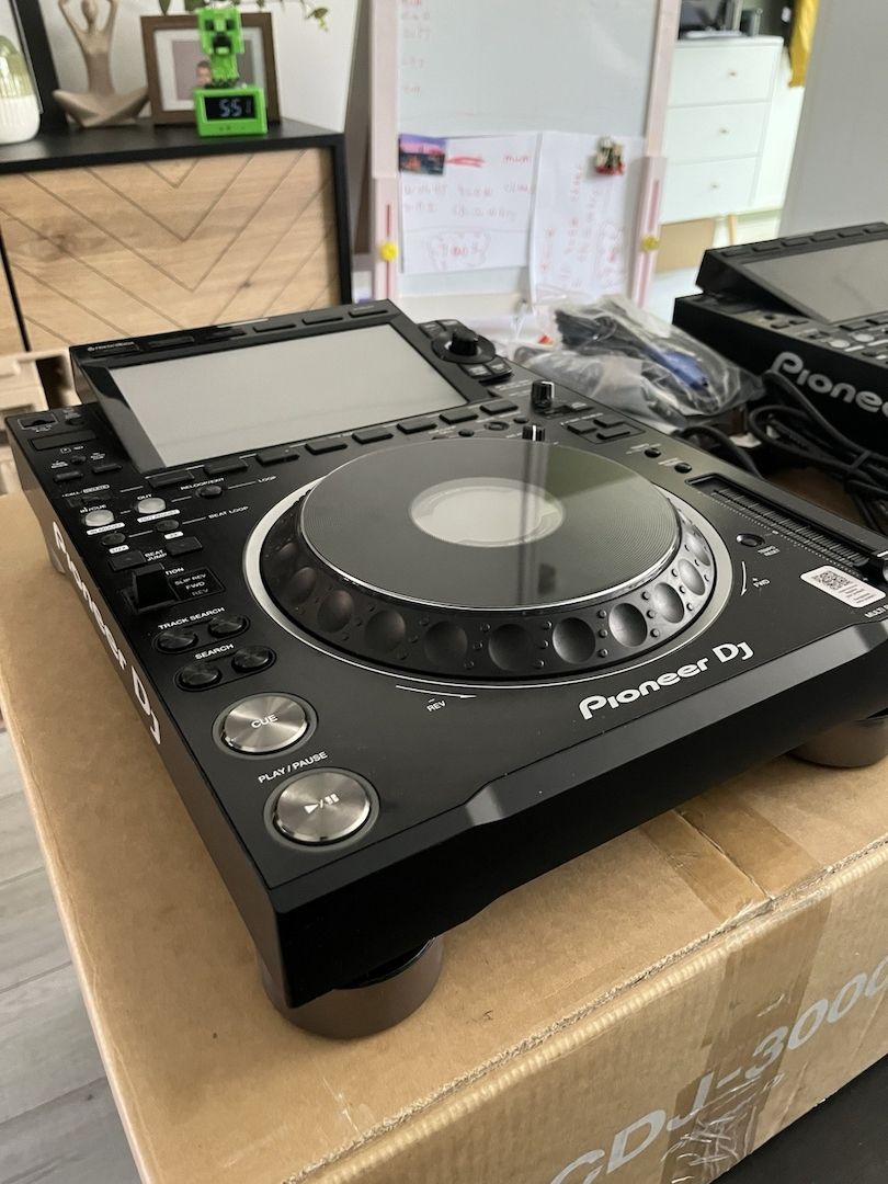 Pioneer DJ CDJ-3000 (Paar) Originalverpackung