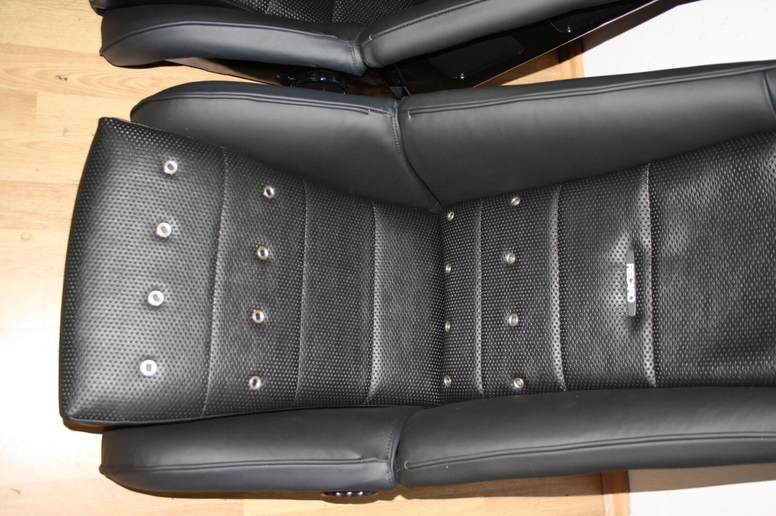 Porsche 911 F Model Schalensitz Singer Leder