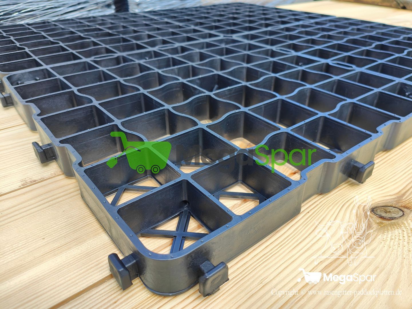 Rasengitter, Kieswaben & Paddockplatten - ideal für den Paddock Rasengitter, Kieswaben & Paddockplatten - ideal für den Paddock