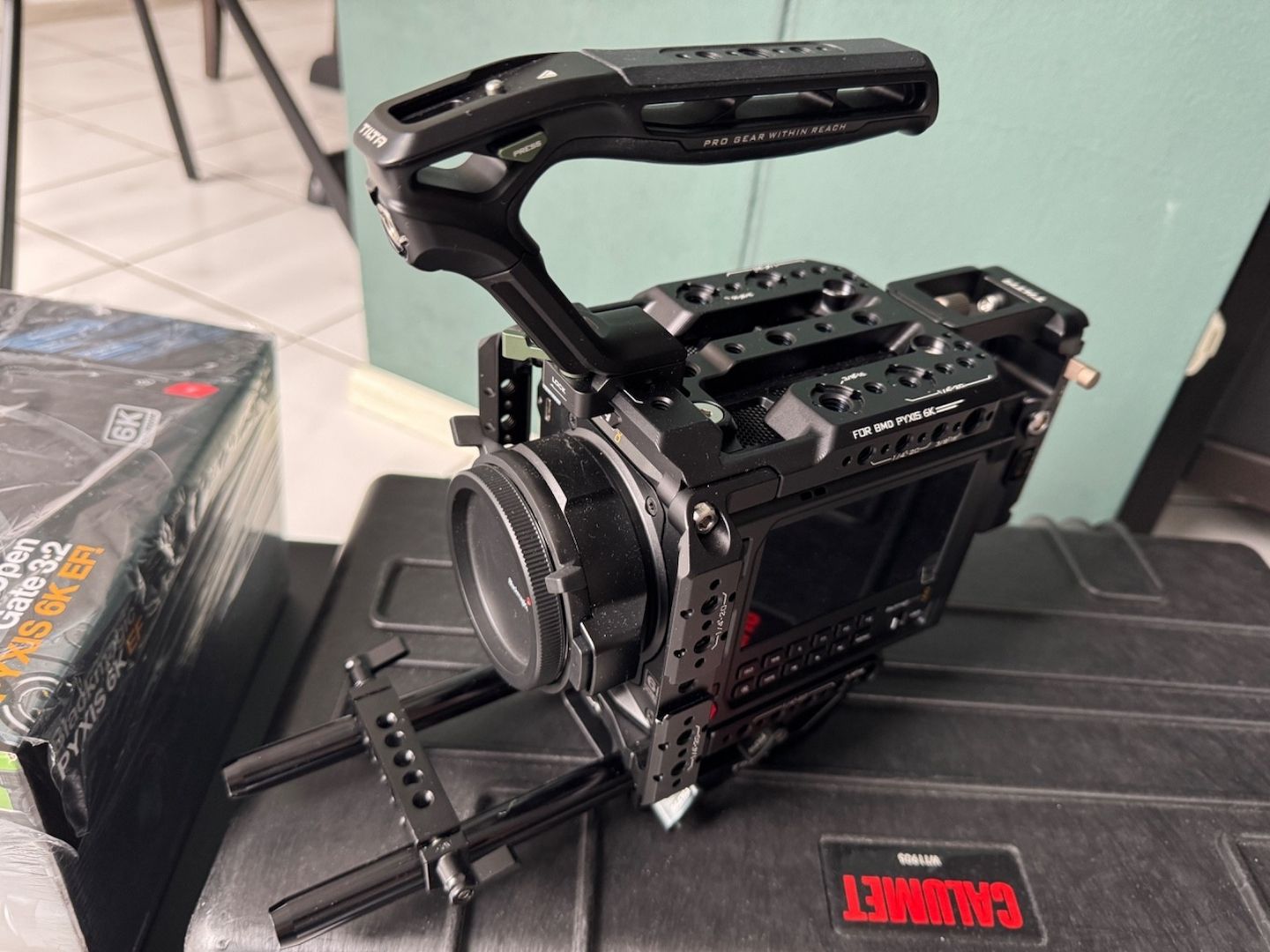 Blackmagic Design PYXIS 6K Cinema Camera EF