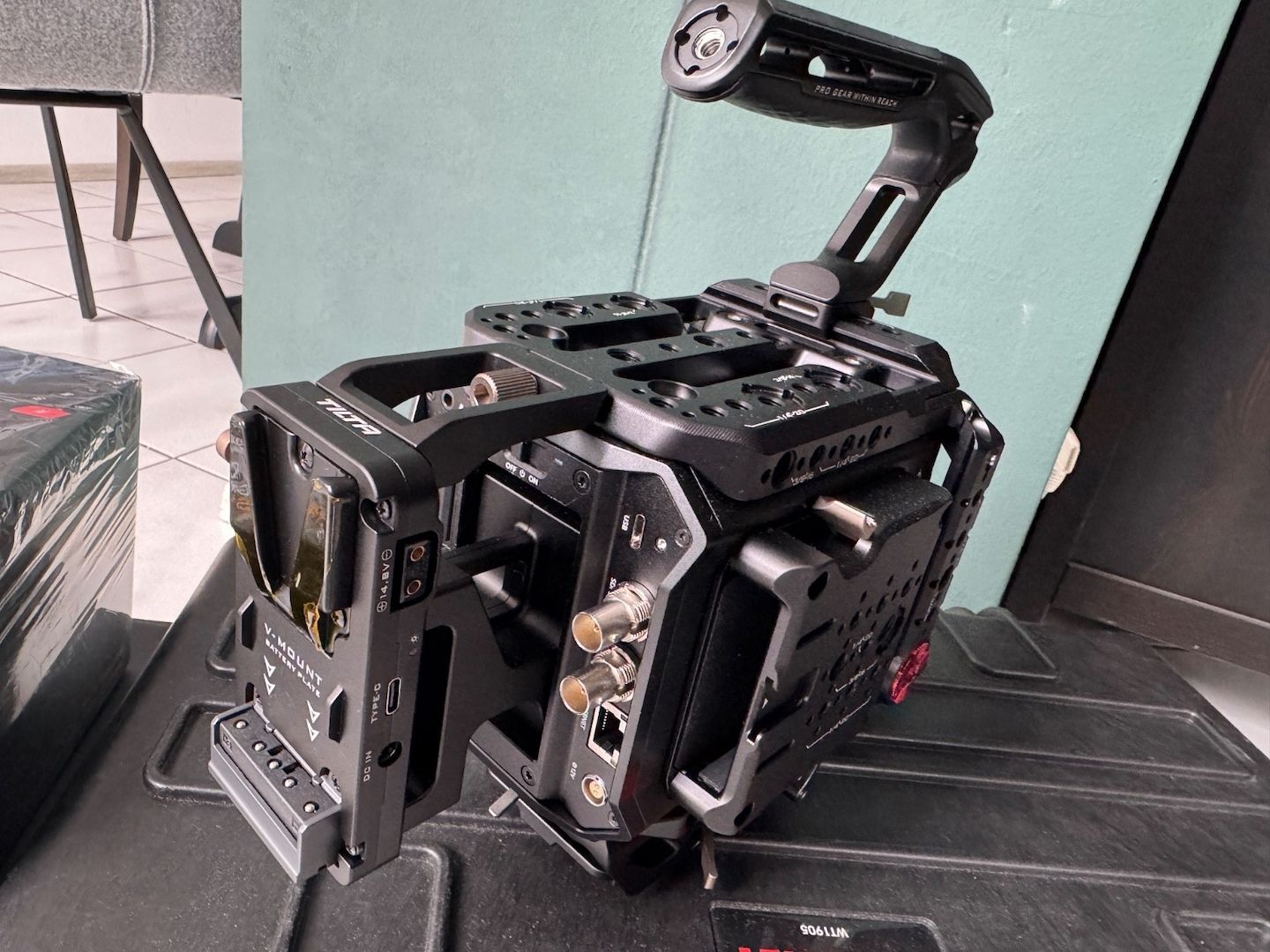 Blackmagic Design PYXIS 6K Cinema Camera EF