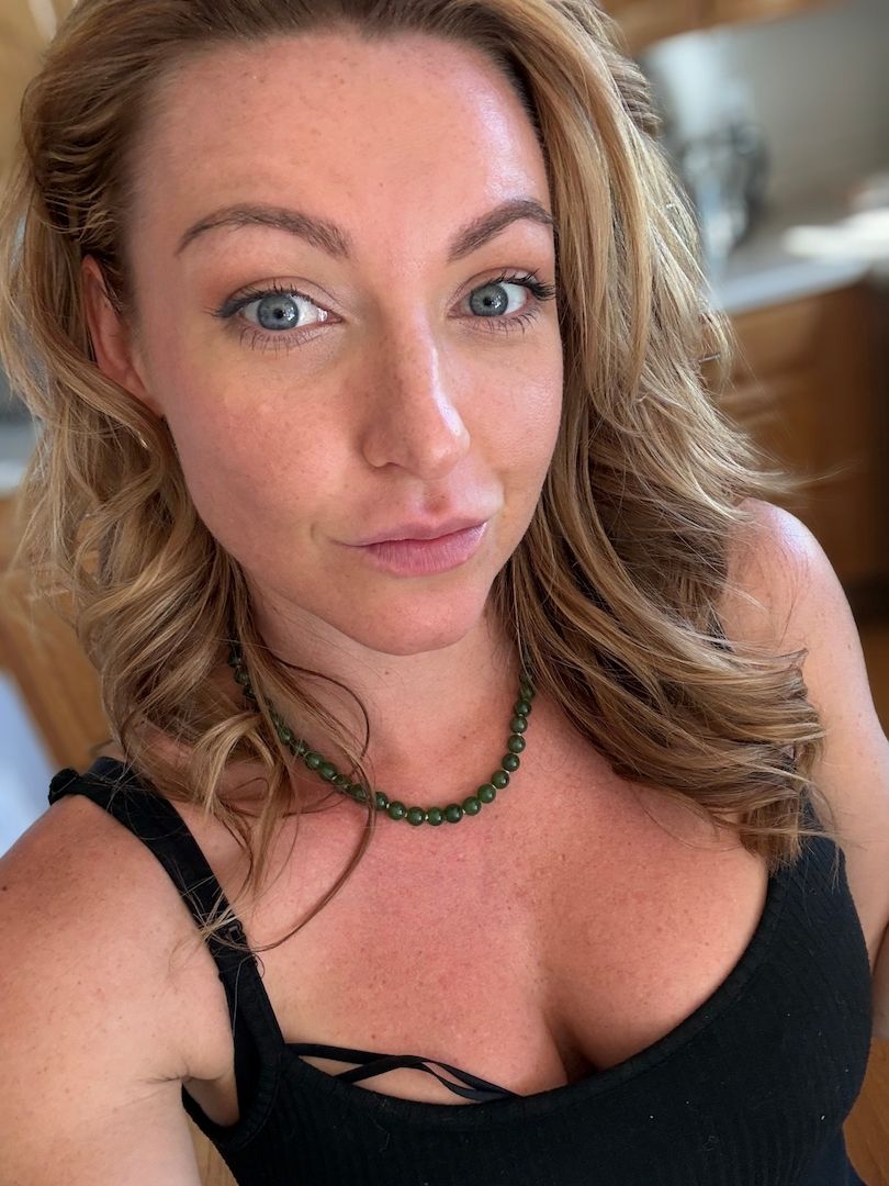 Erotische Massagen mit der sexy Karina