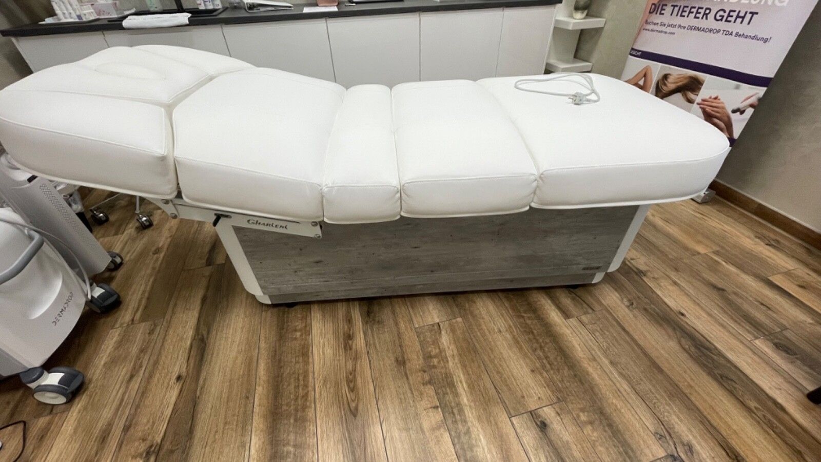 Gharieni MLW Neo Soit luxus kosmetik/wellnessliege