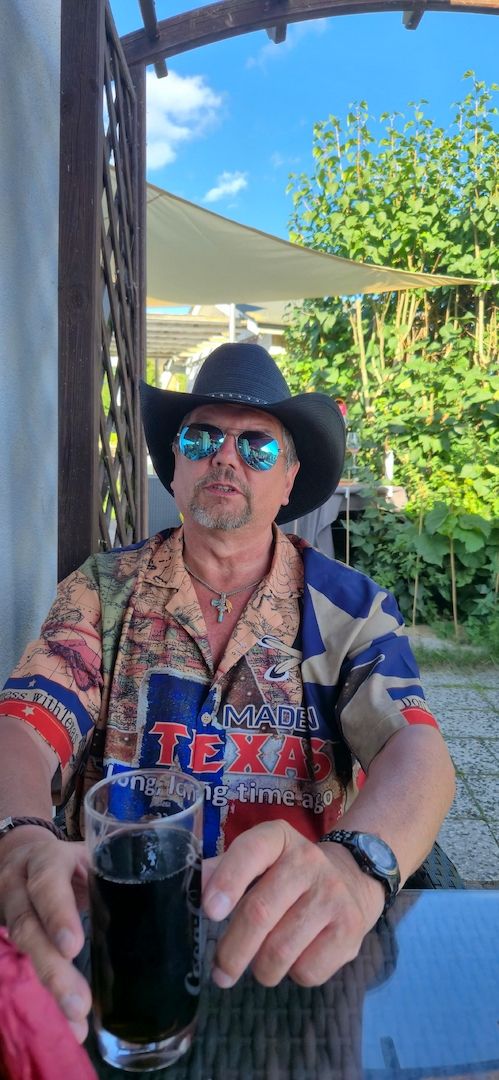 Suche eine spontane junge Frau