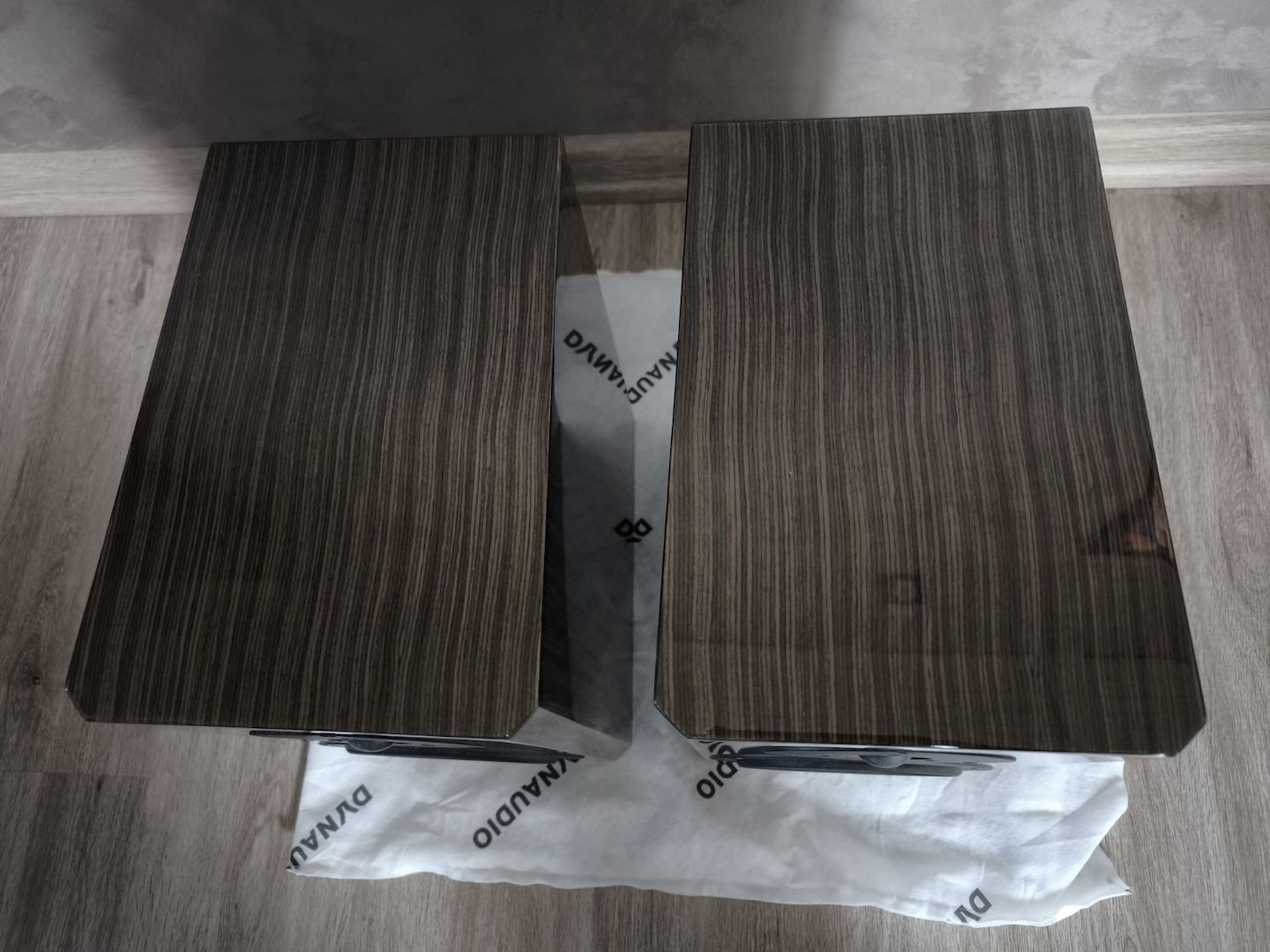 Dynaudio Special 40 Ebony im Top Zustand