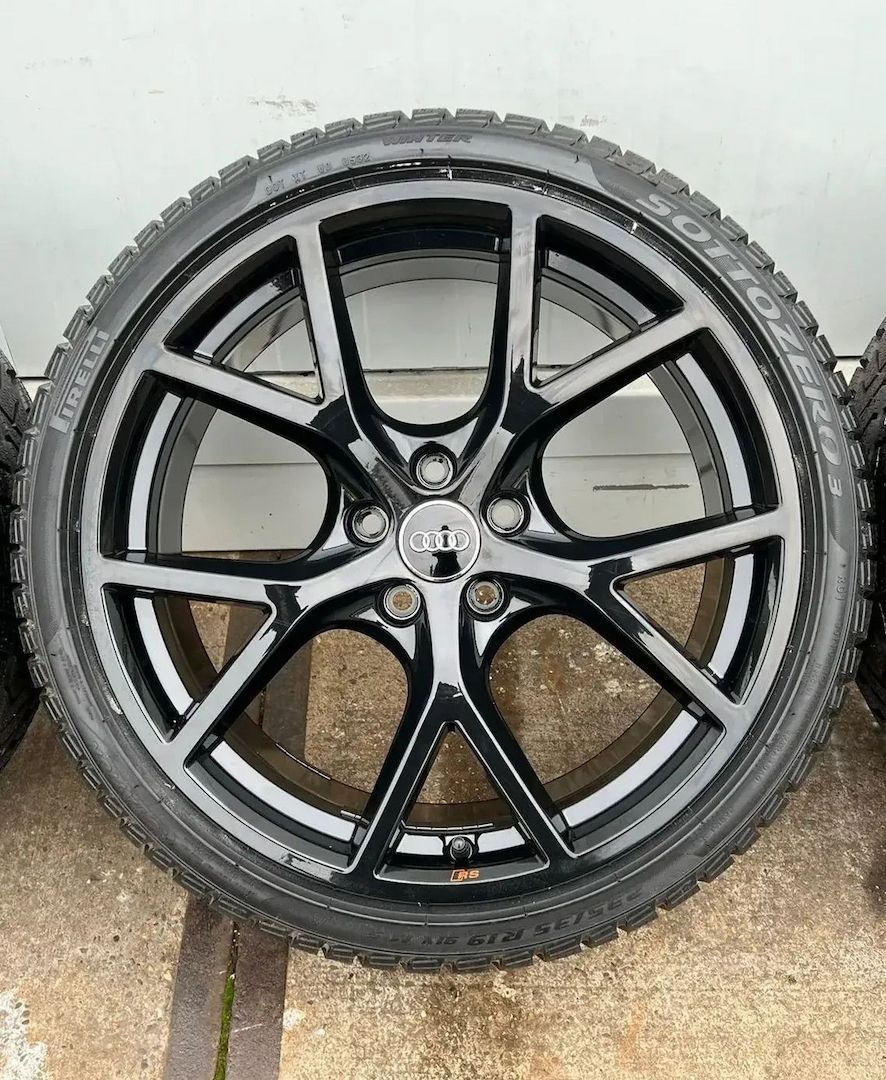 Audi RS3 8Y 19 Zoll Y Winterräder