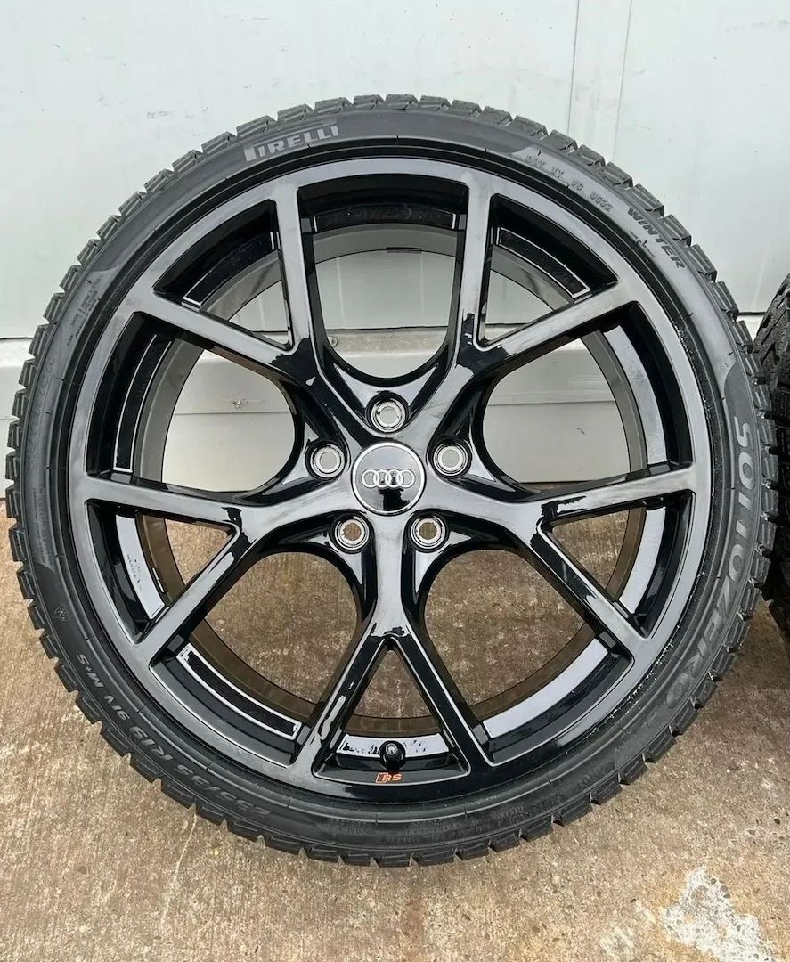 Audi RS3 8Y 19 Zoll Y Winterräder