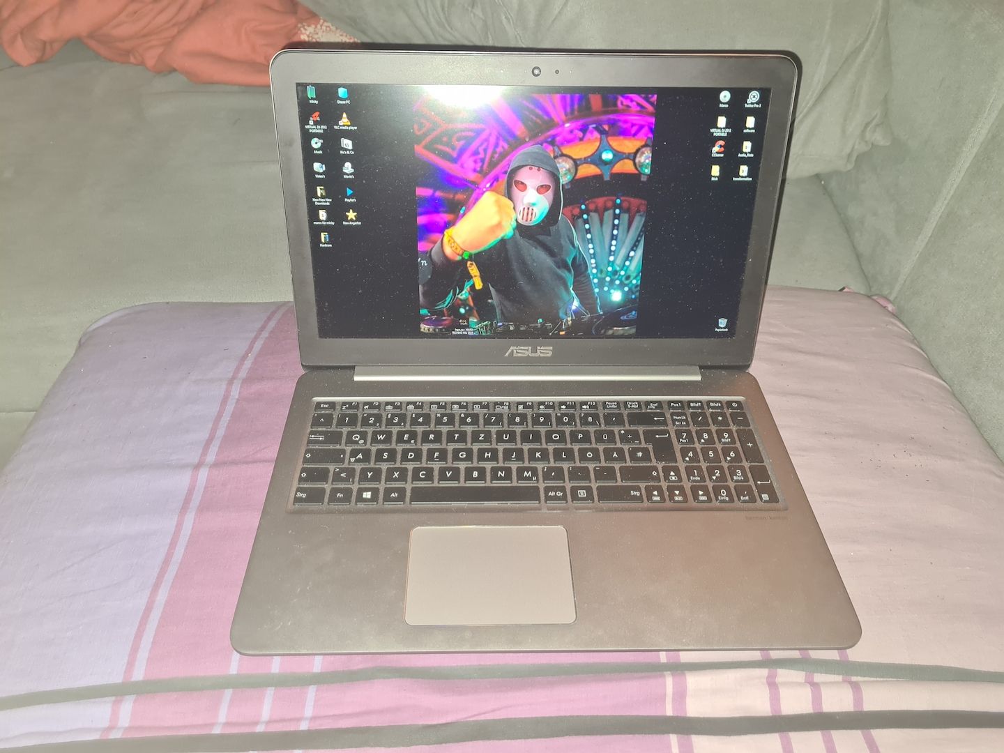 ASUS ZenBook UX510(UXK)