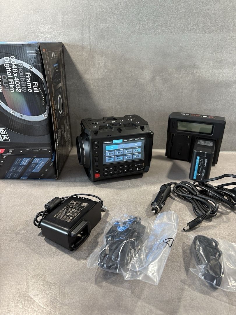 Blackmagic Full Frame PYXIS 6K L-Mount Film Camera