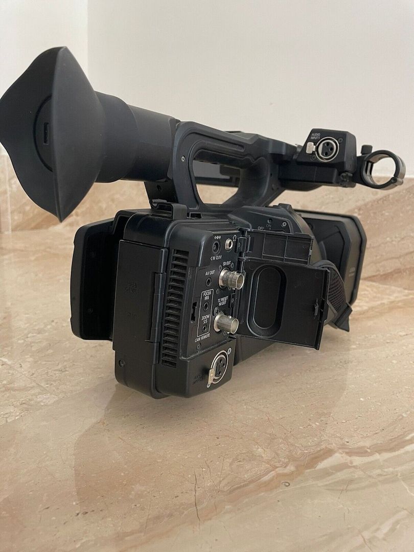 Panasonic AG-UX180 4K Camcorder